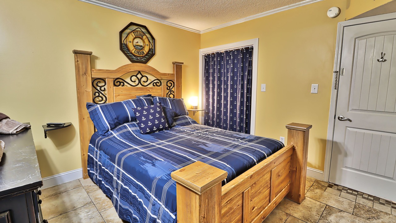 Photo of Bedroom in Windy Hill