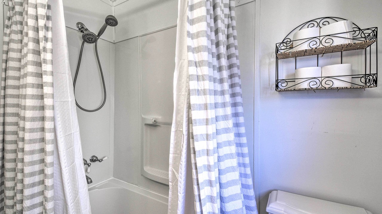 Photo of Bathroom in Nags Head