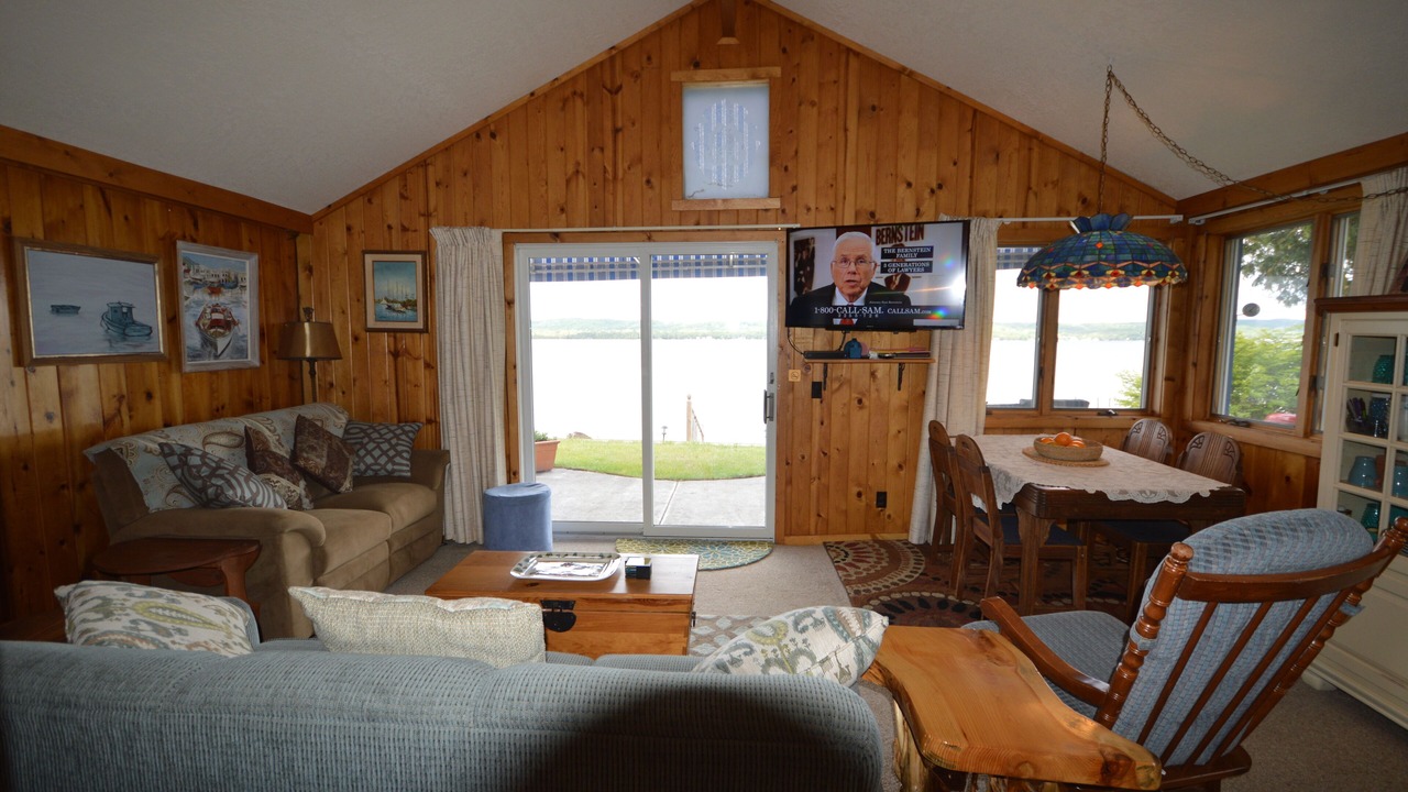 Photo of Livingroom in Boyne City