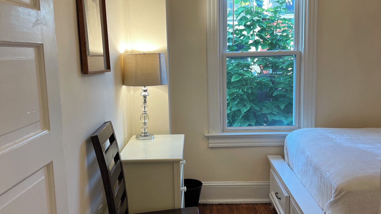 Photo of Bedroom in Dupont Circle