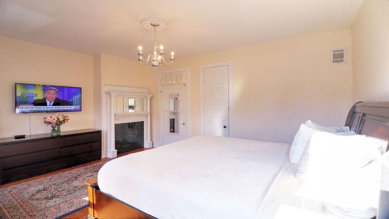 Photo of Bedroom in Dupont Circle