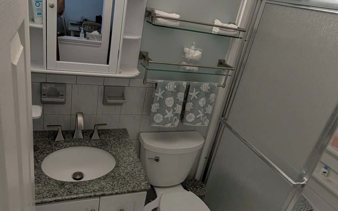 Photo of Bathroom in Truman Annex