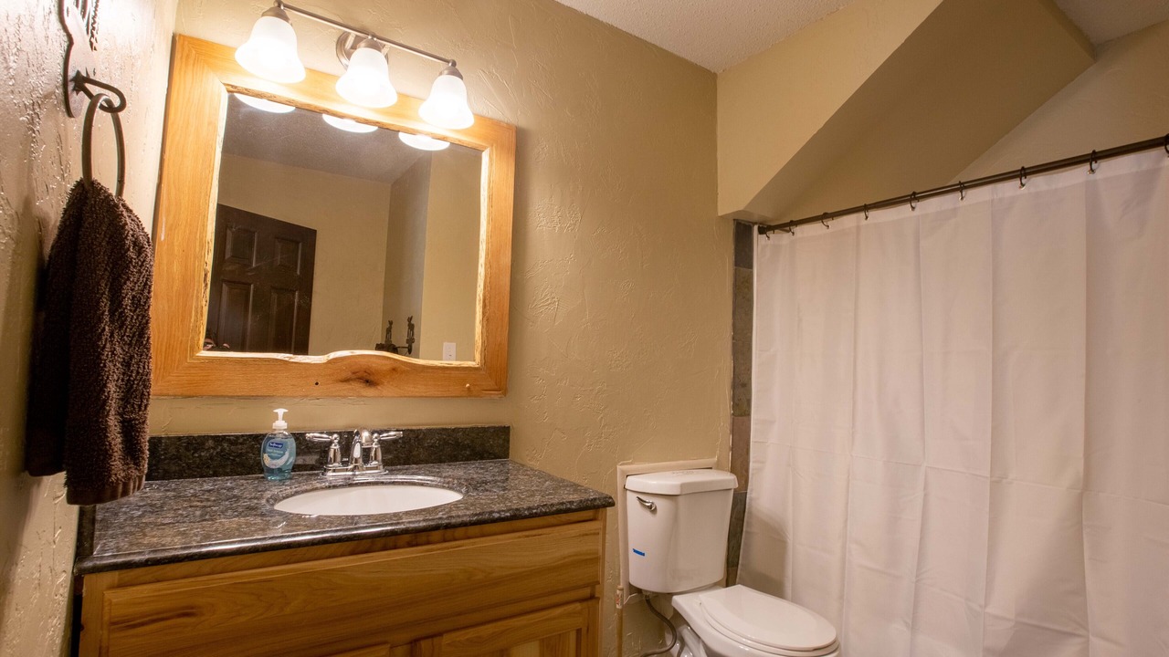 Photo of Bathroom in Lampe
