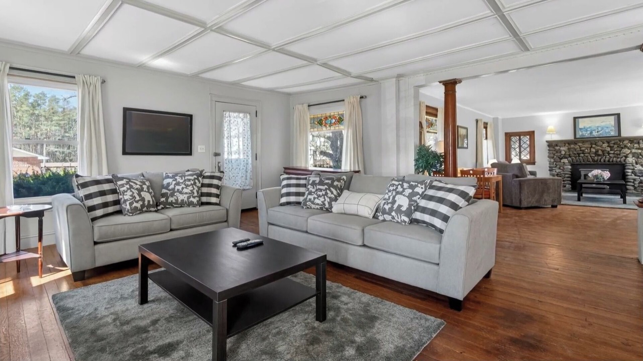 Photo of Livingroom in Chestertown