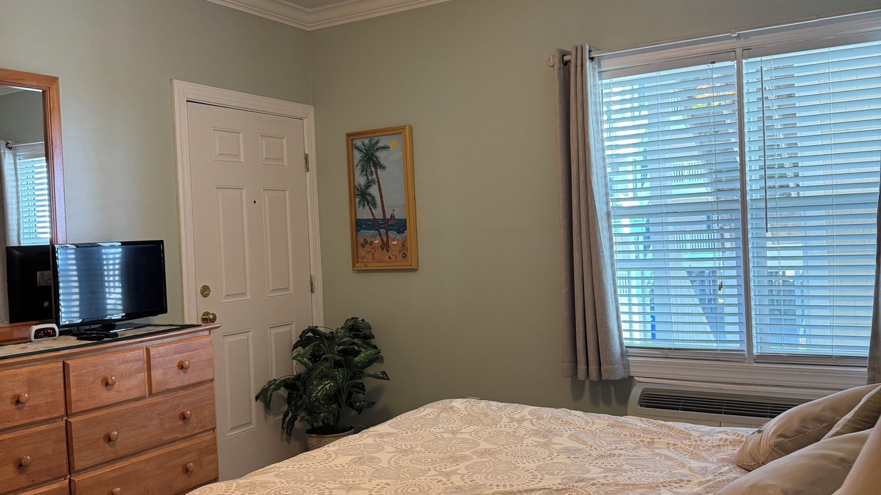 Photo of Bedroom in Ocean Isle Beach