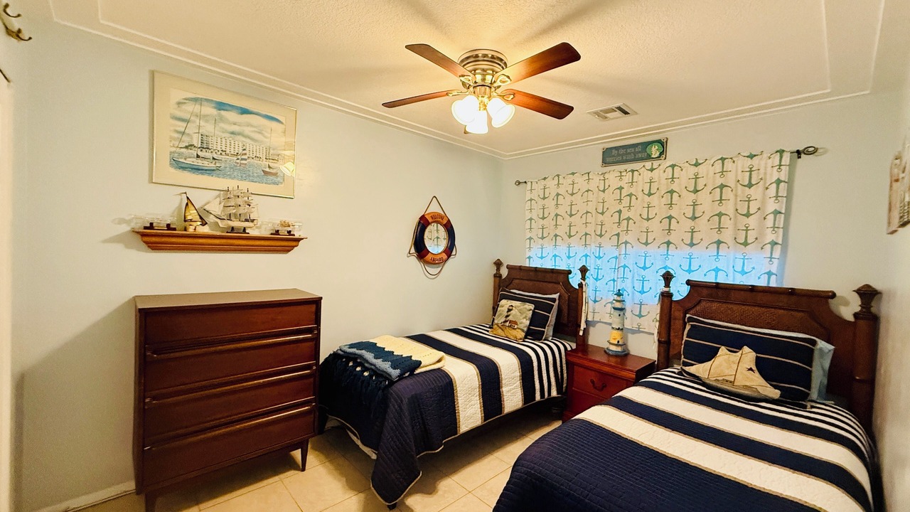 Photo of Bedroom in Bayou Oaks