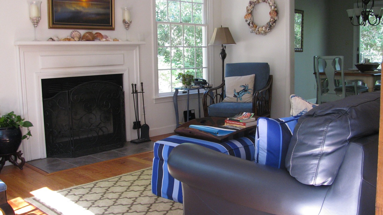 Photo of Livingroom in Manteo