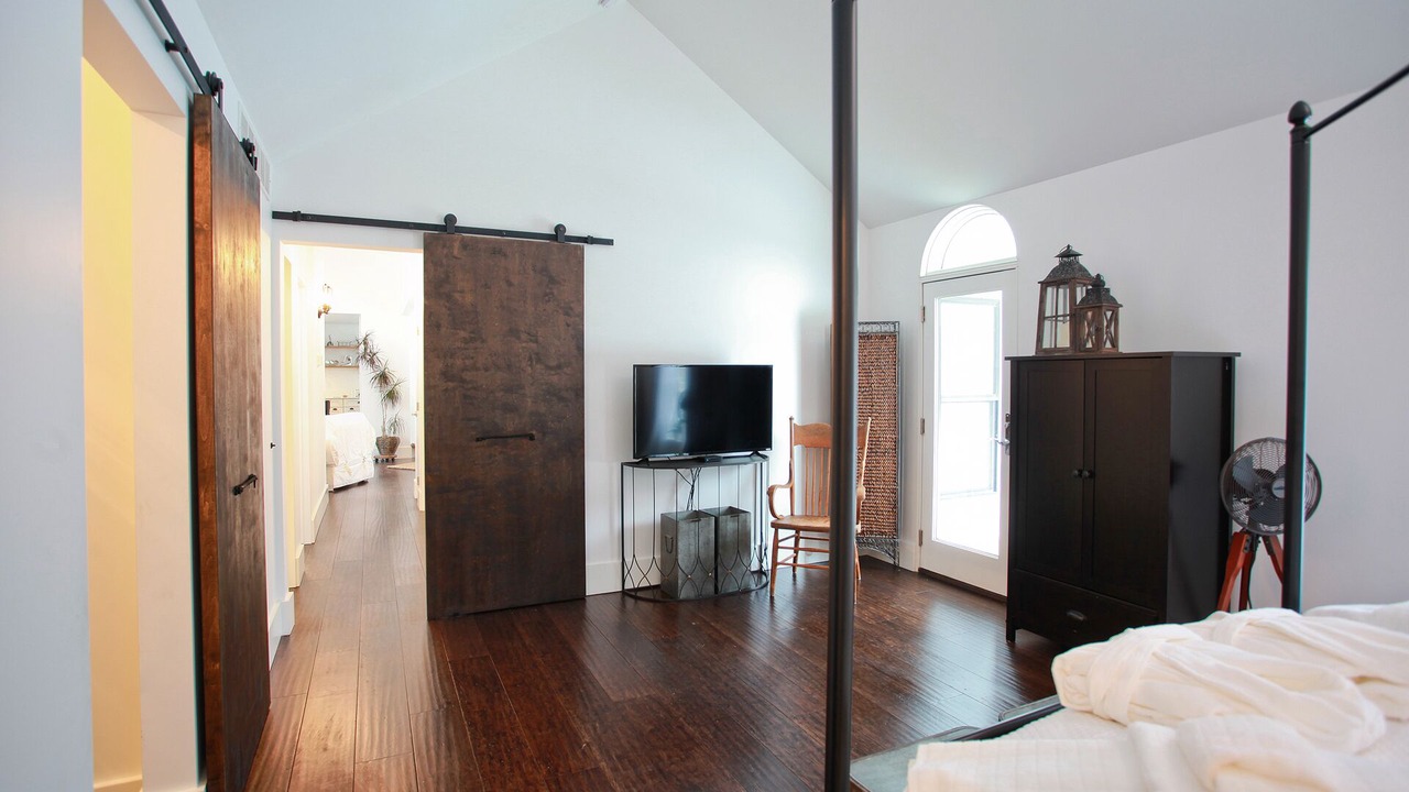Photo of Bedroom in Miami Park