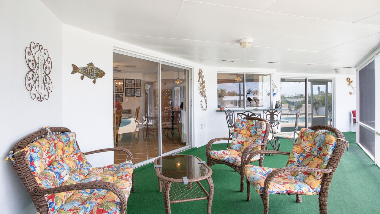 Photo of Patio Balcony in Cocoa Isles