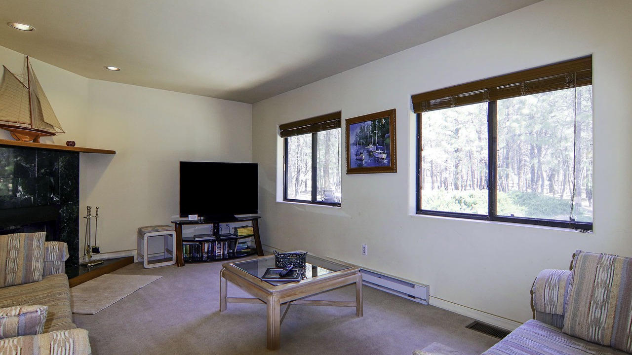 Photo of Livingroom in Fort Valley