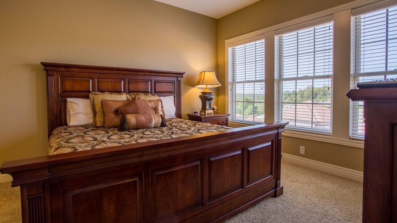 Photo of Bedroom in Fieldstone Bluffs