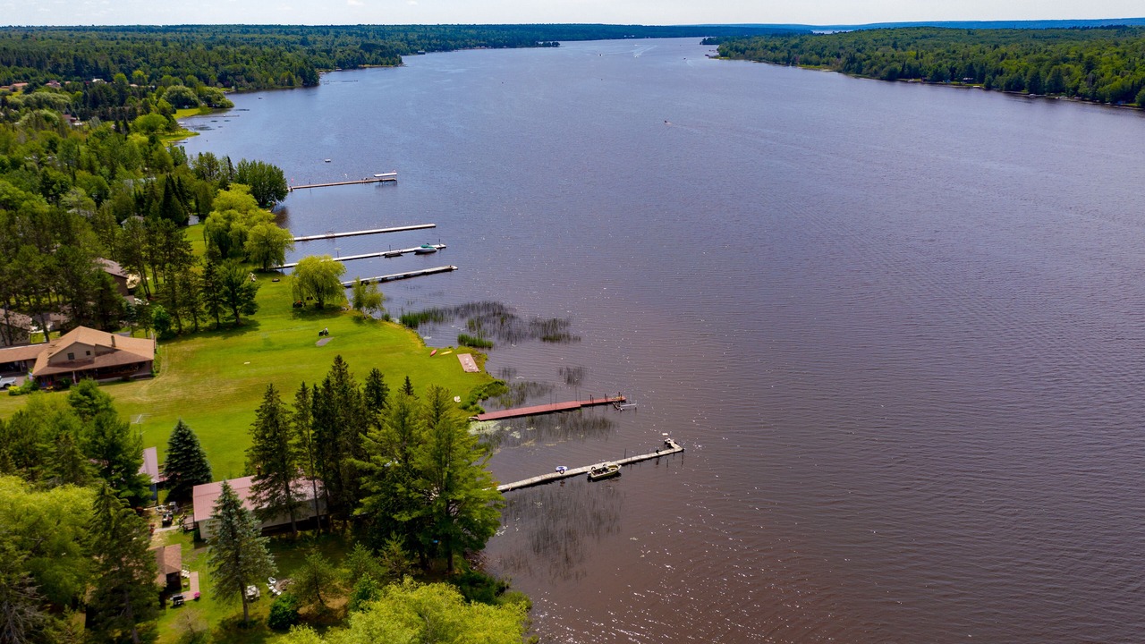 Photo of Others in Lake Linden