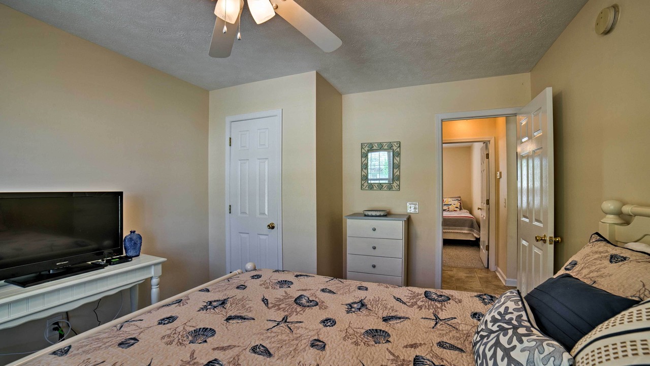 Photo of Bedroom in Tranquil Harbour
