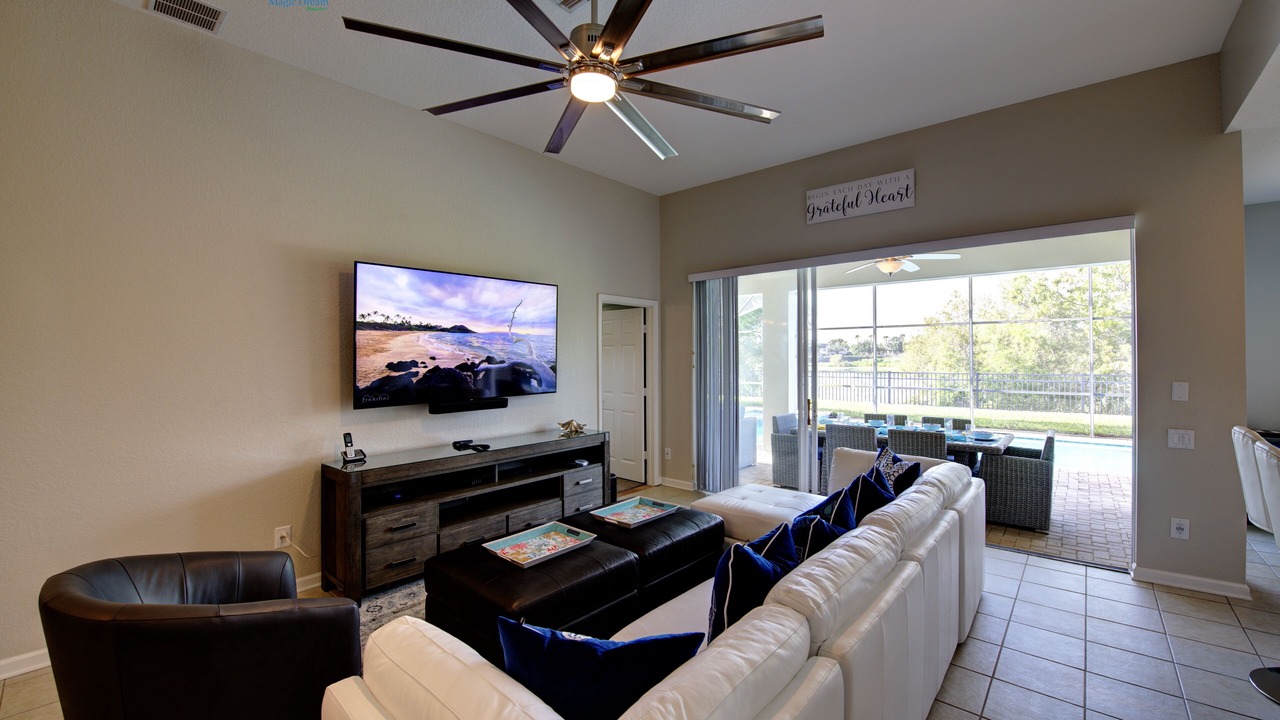 Photo of Livingroom in Windsor Hills