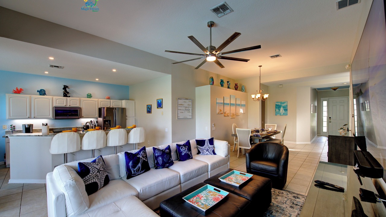 Photo of Livingroom in Windsor Hills
