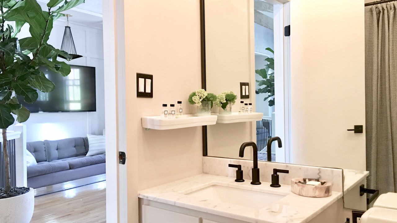 Photo of Bathroom in Old Town Alexandria