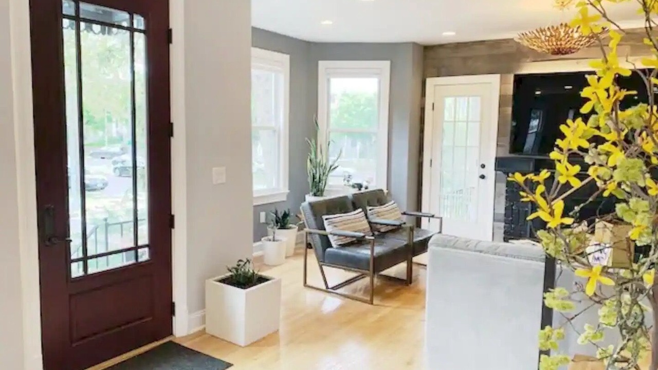 Photo of Livingroom in Brightwood Park