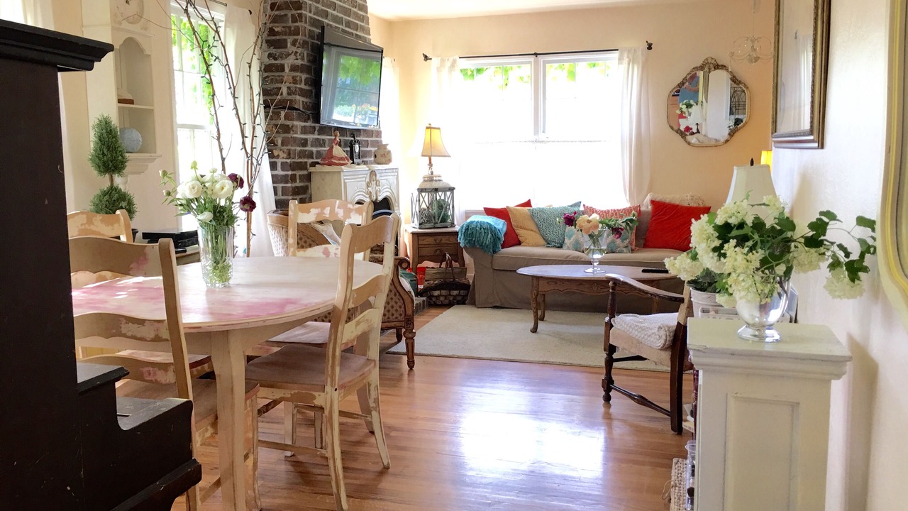 Photo of Livingroom in East Central