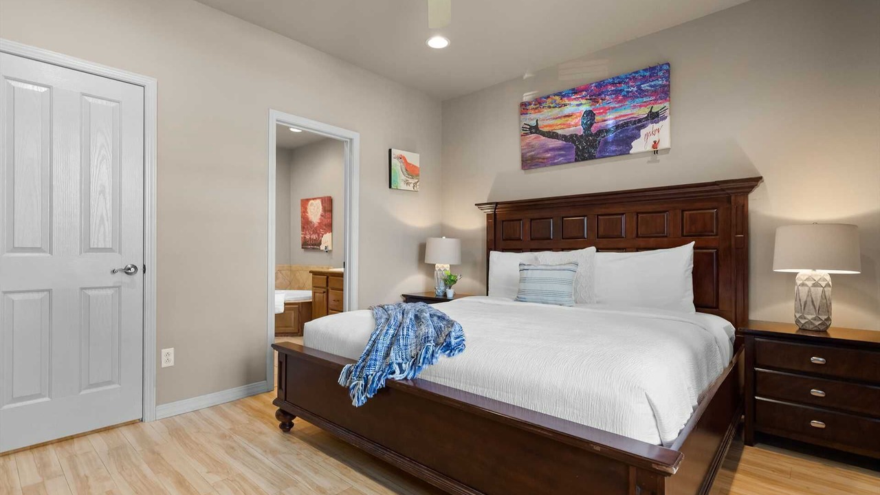Photo of Bedroom in Hollister
