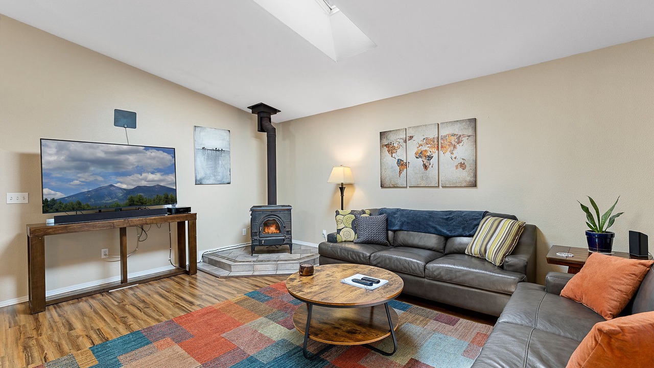 Photo of Livingroom in Mountainaire