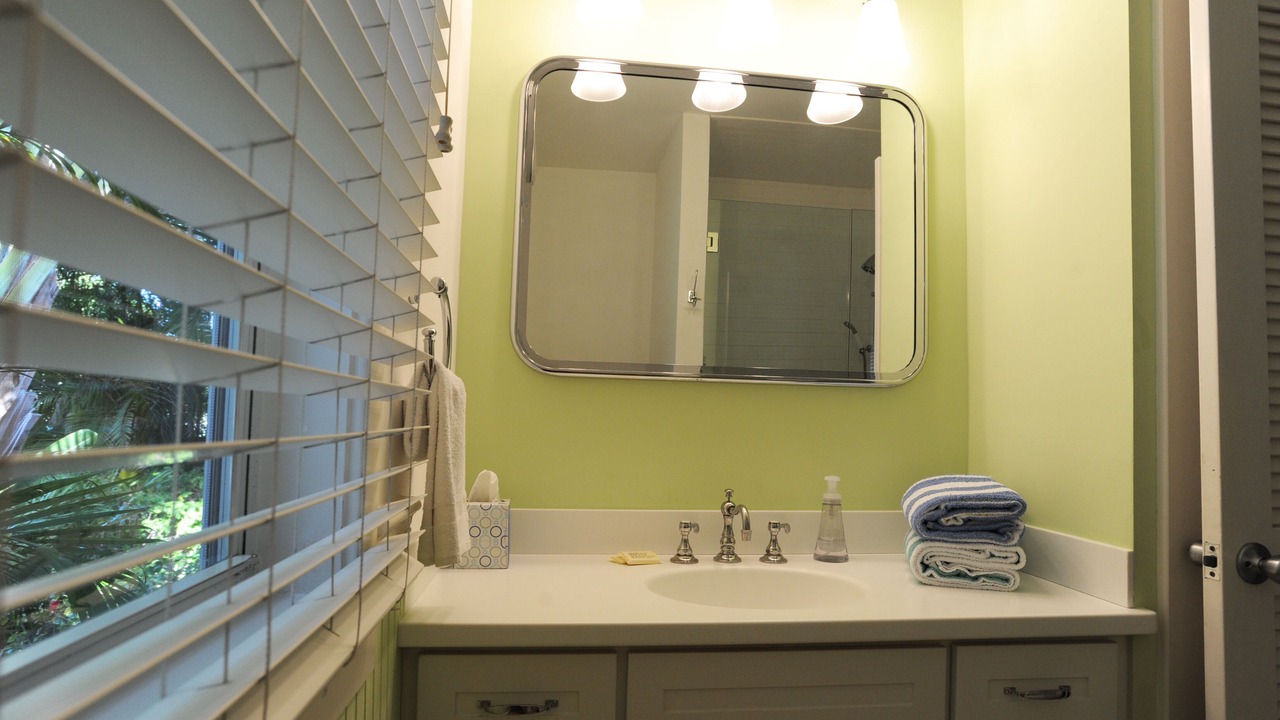 Photo of Bathroom in Downtown Boca Grande Historic District