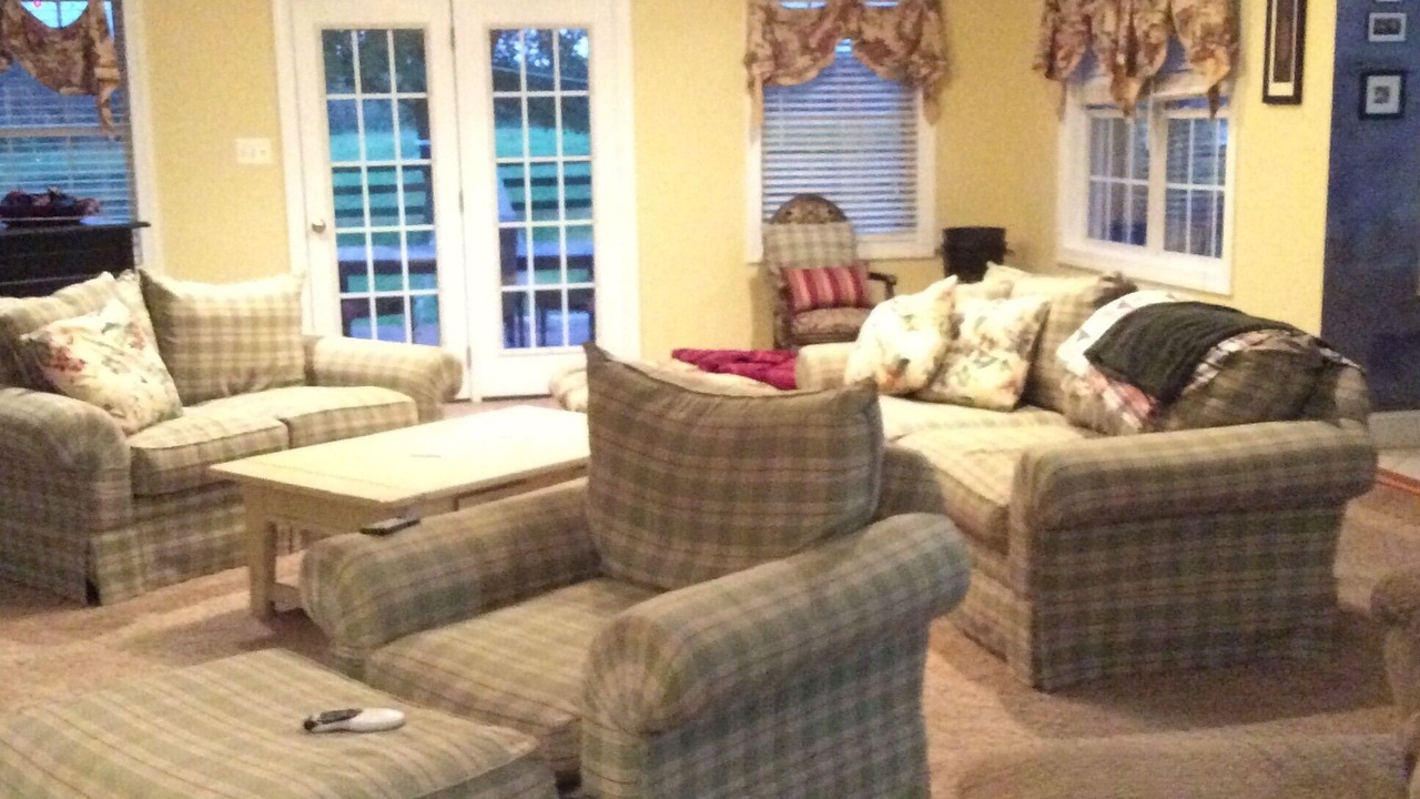 Photo of Livingroom in Lakeview
