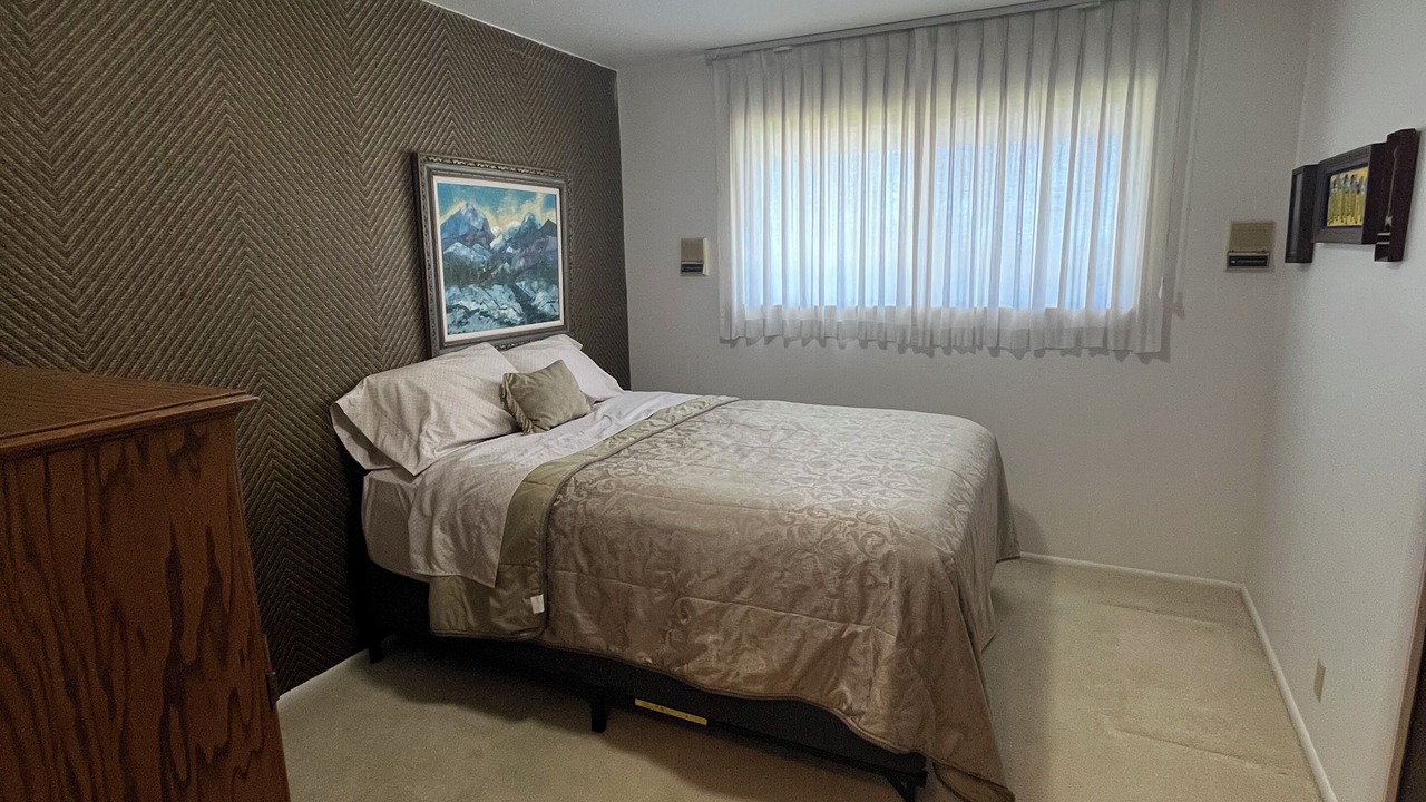 Photo of Bedroom in Northridge