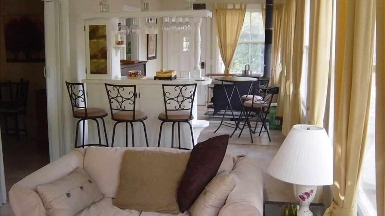 Photo of Bedroom in Boonville