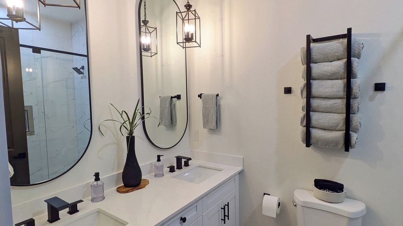 Photo of Bathroom in Naples Park