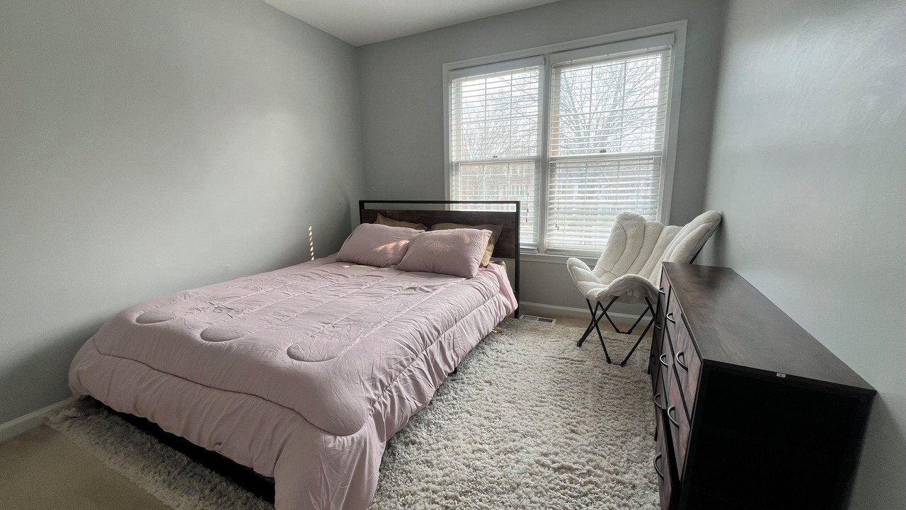 Photo of Bedroom in Newington