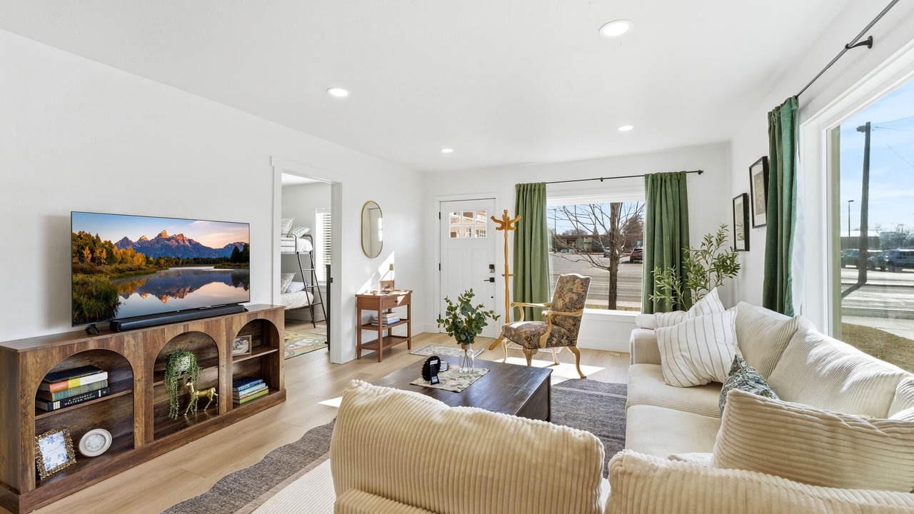 Photo of Livingroom in Sandy