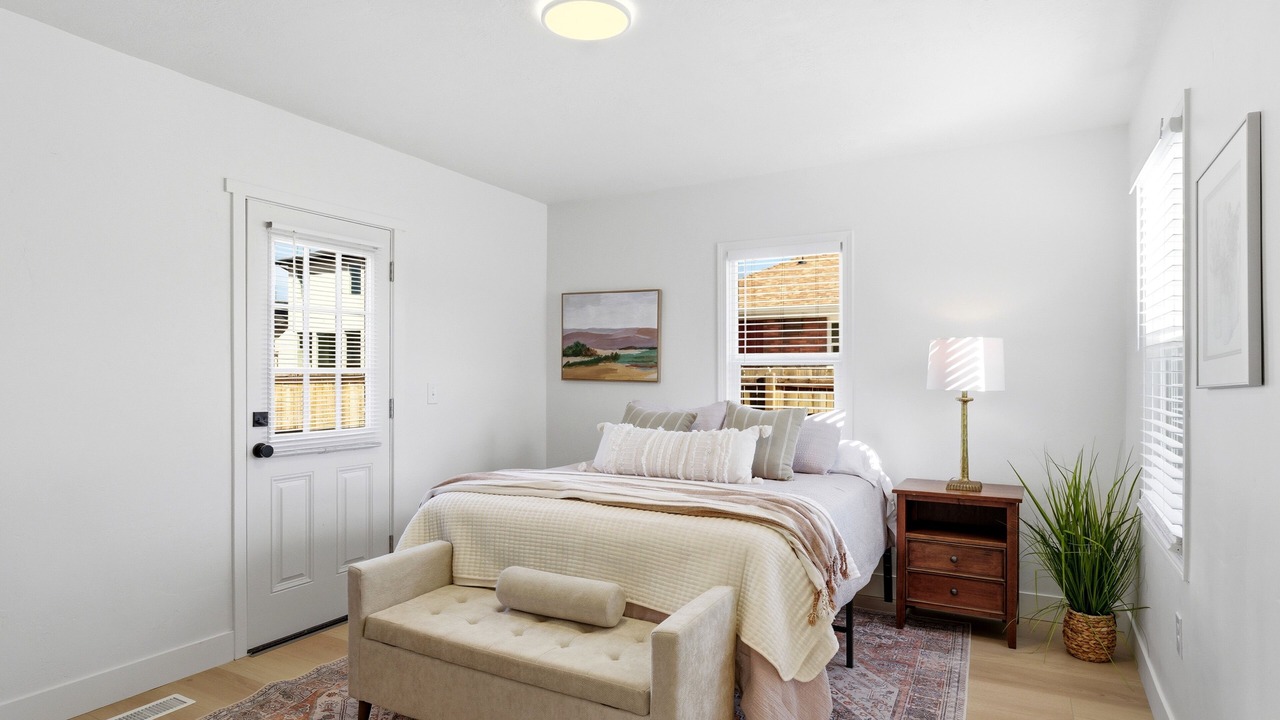 Photo of Bedroom in Sandy