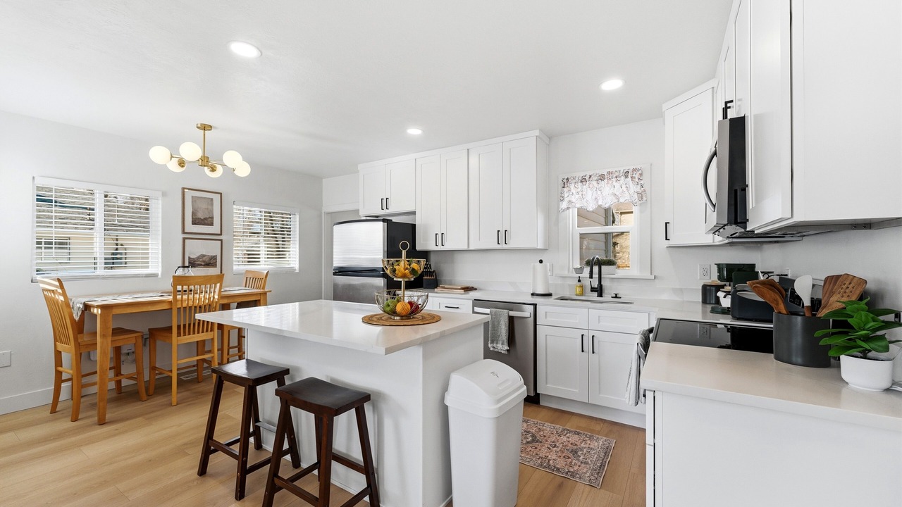 Photo of Kitchen in Sandy
