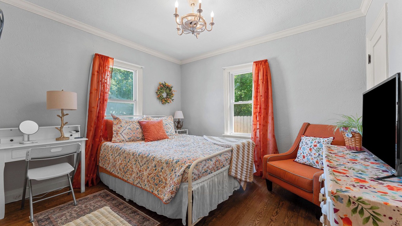 Photo of Bedroom in Downtown Branson