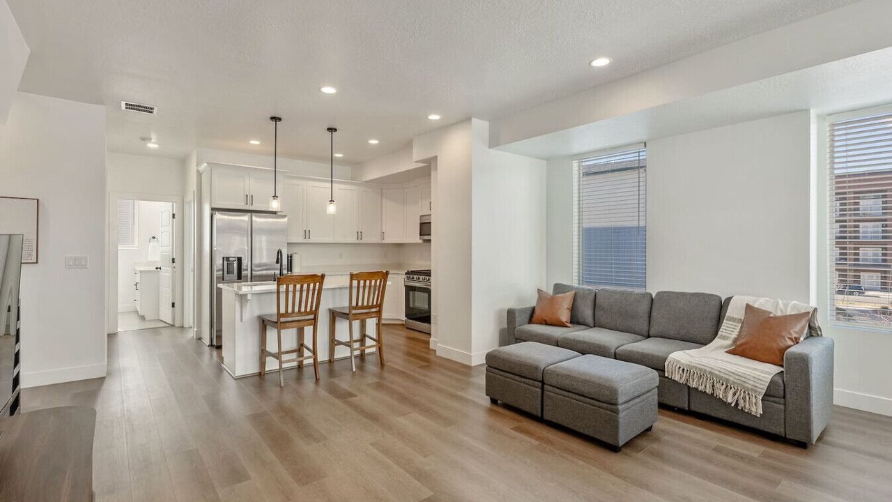 Photo of Livingroom in Sandy