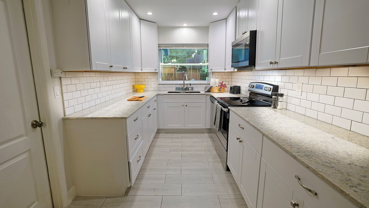 Photo of Kitchen in South Gate Ridge