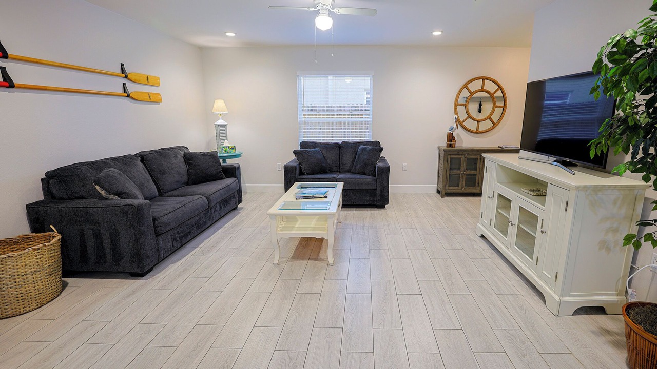 Photo of Livingroom in South Gate Ridge