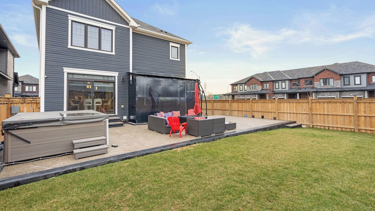 Photo of Patio Balcony in Thorold