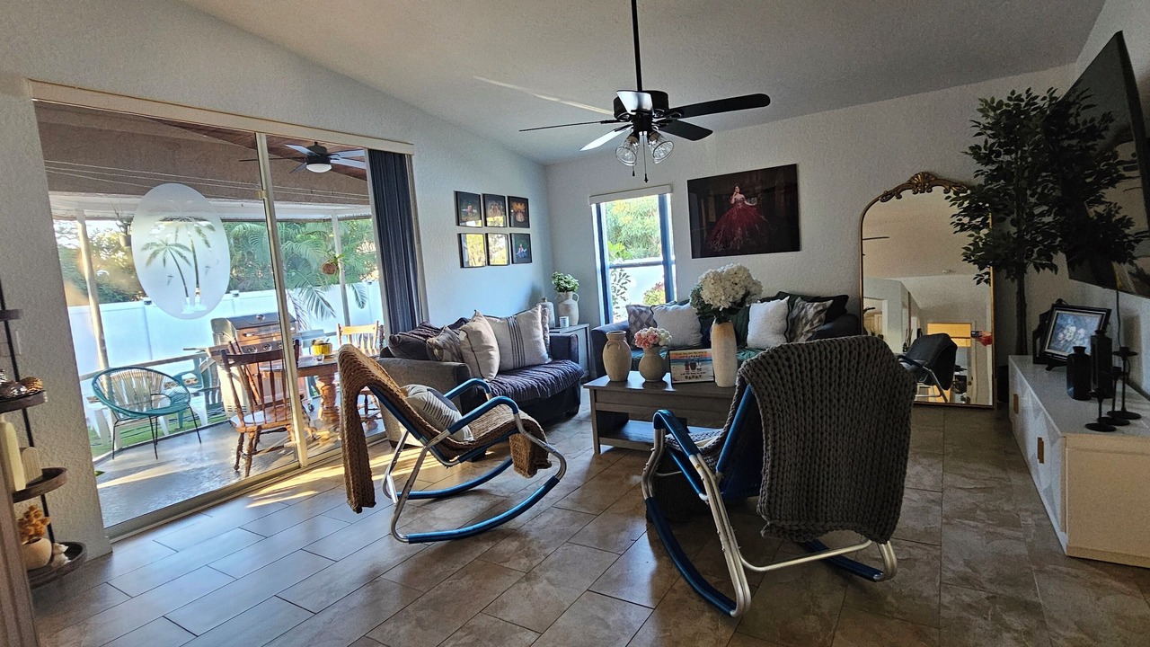 Photo of Livingroom in Osprey
