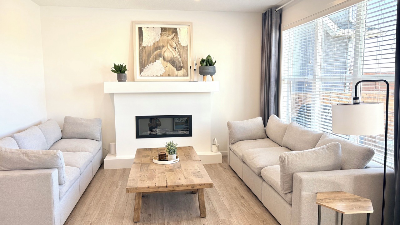 Photo of Livingroom in Southeast Calgary