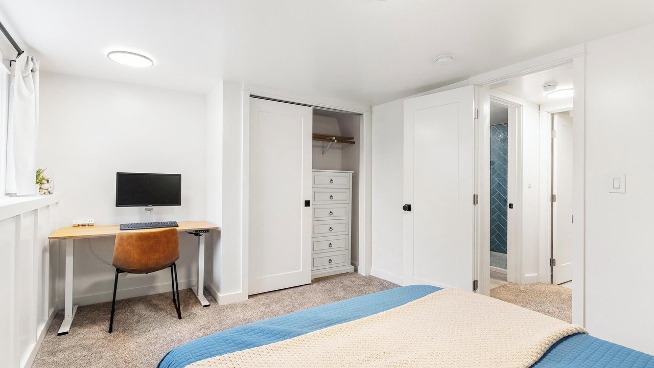 Photo of Bedroom in Eastlake
