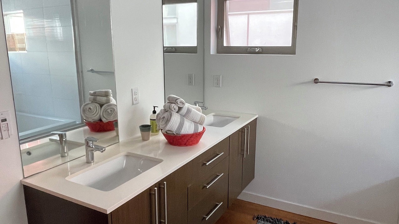 Photo of Bathroom in North Beacon Hill