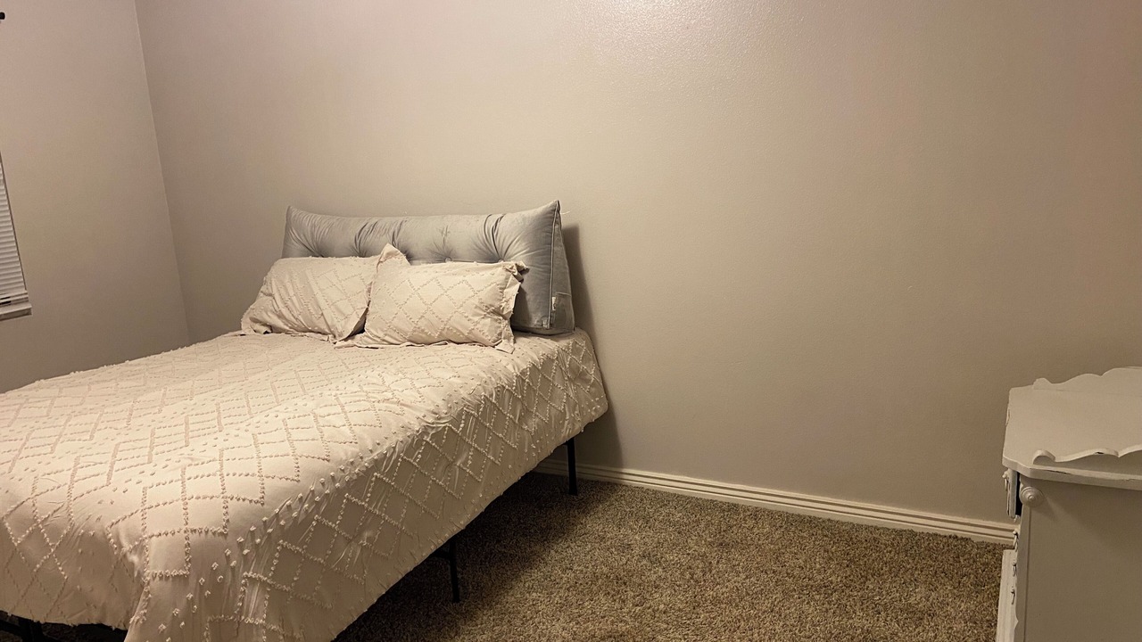 Photo of Bedroom in Pleasant Grove