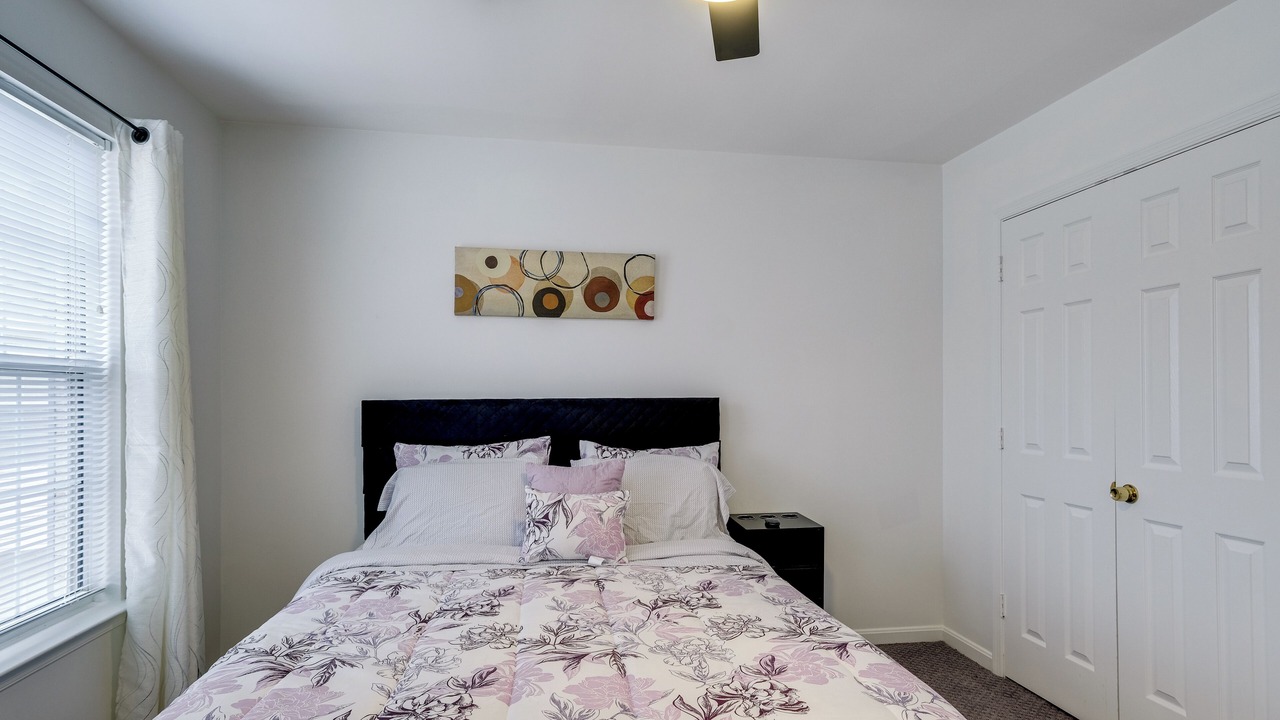Photo of Bedroom in Upper Marlboro