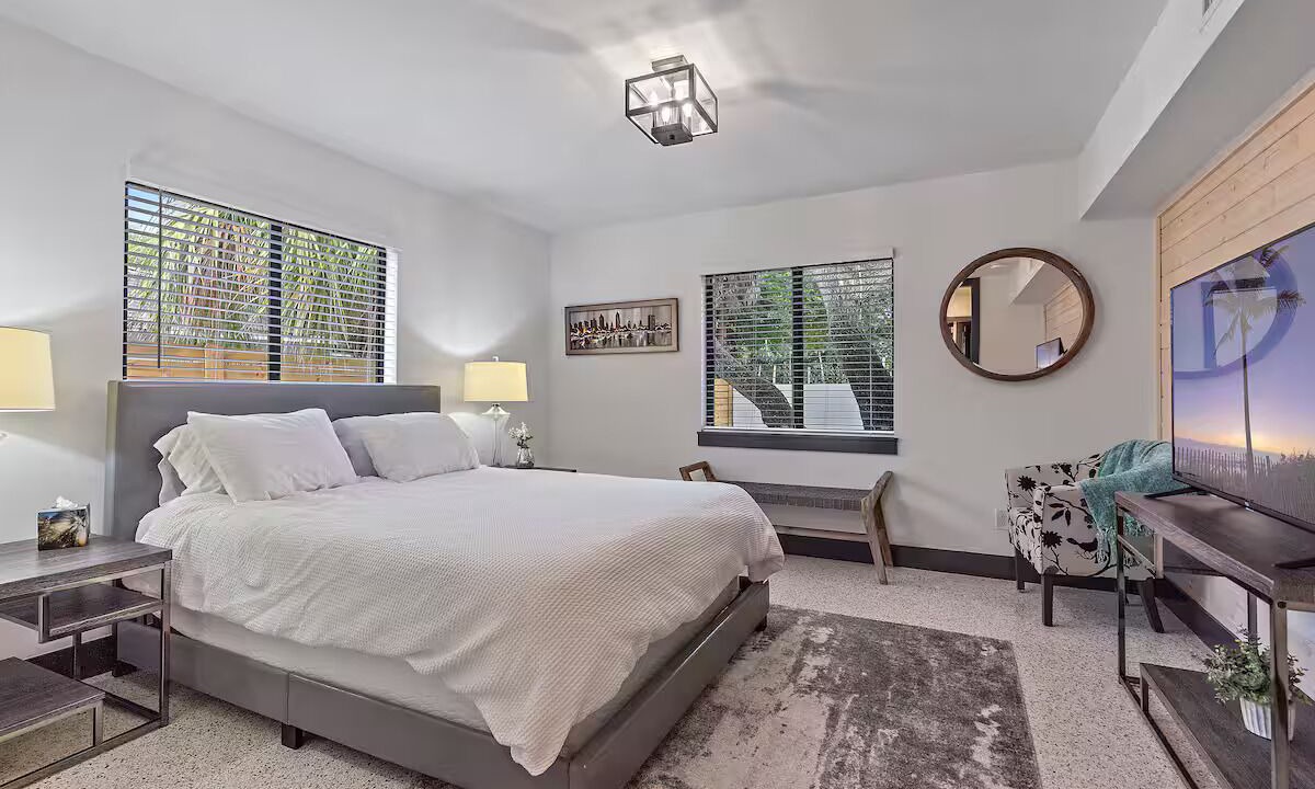 Photo of Bedroom in Indian Beach Sapphire Shores
