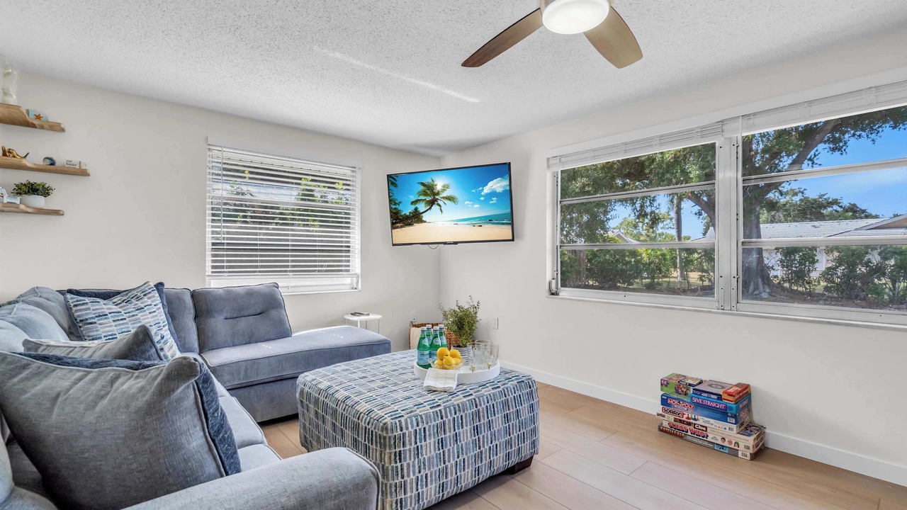 Photo of Livingroom in Sarasota Springs