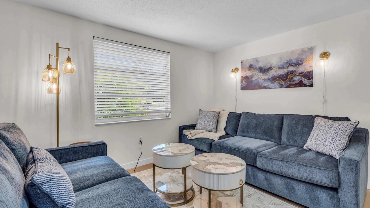 Photo of Livingroom in Sarasota Springs