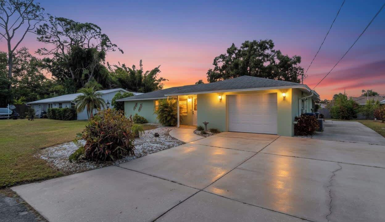 Photo of Others in Sarasota Springs