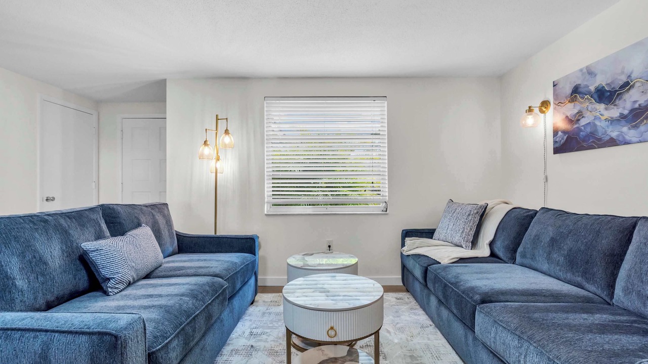 Photo of Livingroom in Sarasota Springs