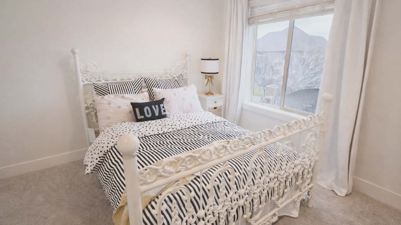 Photo of Bedroom in Cedar Hills